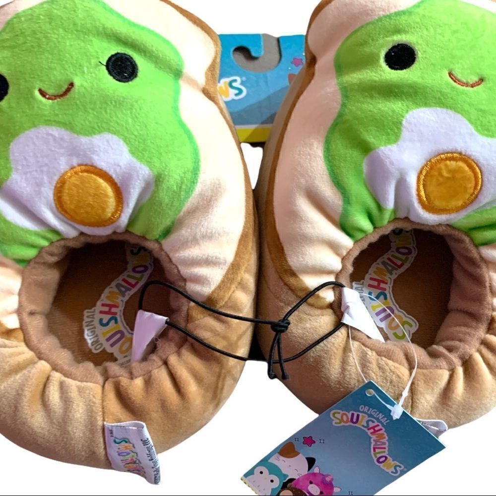 Squishmallow Sinclair Avocado Toast Slippers - Picture 3 of 5